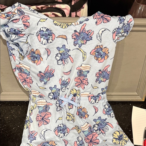 size 10/12 Other - Kids Light Blue Floral & Character Tie-Waist Romper